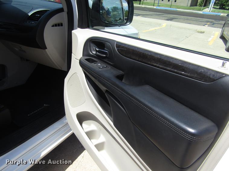 image for item DD8884 2014 Dodge Grand Caravan van