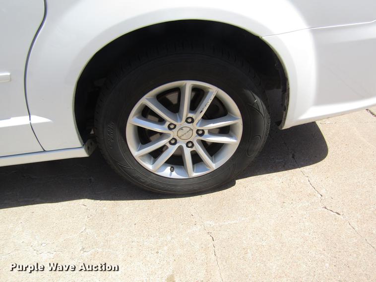 image for item DD8884 2014 Dodge Grand Caravan van