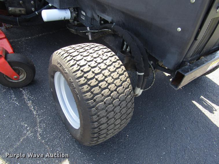 image for item DD8899 2011 Jacobsen HR9016 lawn mower