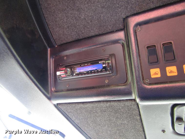 image for item DD8899 2011 Jacobsen HR9016 lawn mower