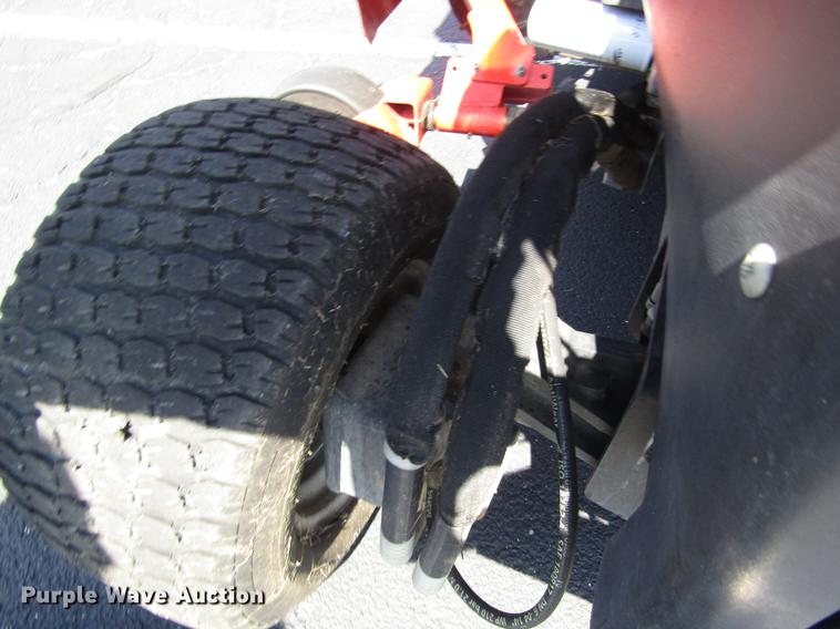 image for item DD8899 2011 Jacobsen HR9016 lawn mower