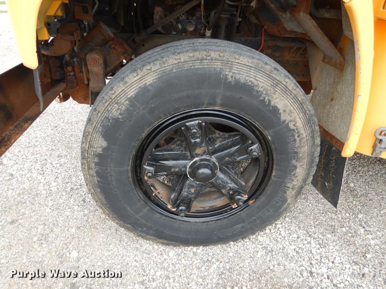 image for item DE1841 1997 Chevrolet Blue Bird school bus