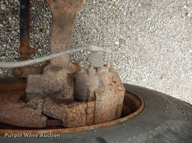 image for item DE1841 1997 Chevrolet Blue Bird school bus