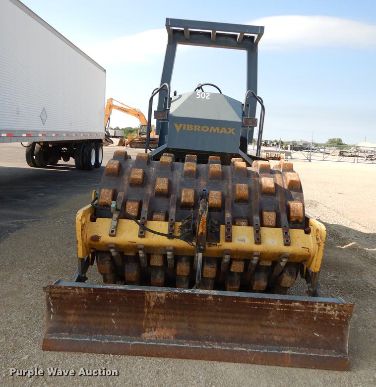 image for item DE1847 2002 Vibromax W605PD padfoot roller