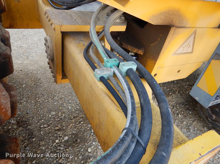 image for item DE1847 2002 Vibromax W605PD padfoot roller