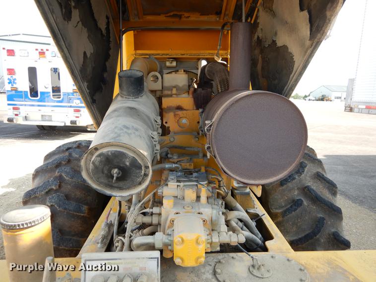 image for item DE1847 2002 Vibromax W605PD padfoot roller