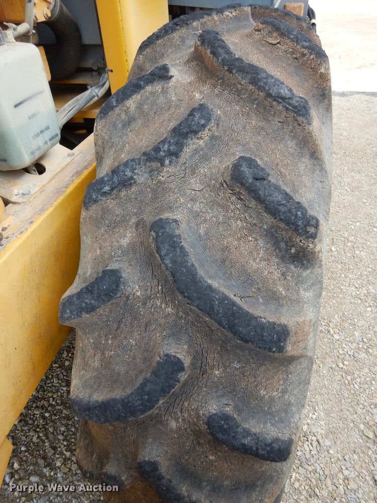 image for item DE1847 2002 Vibromax W605PD padfoot roller