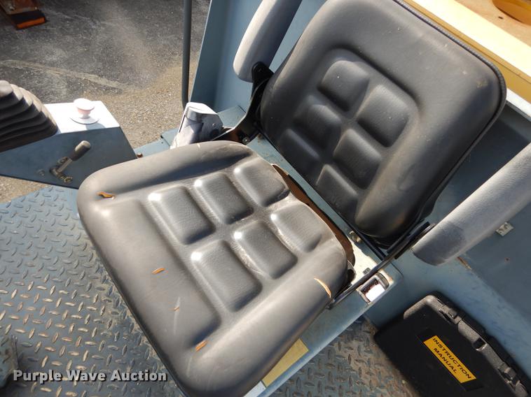 image for item DE1847 2002 Vibromax W605PD padfoot roller