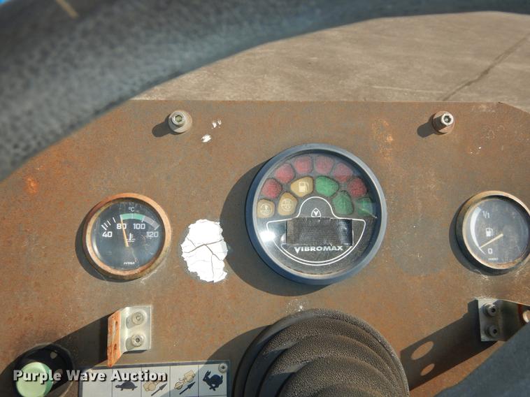 image for item DE1847 2002 Vibromax W605PD padfoot roller