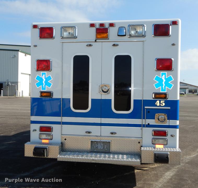 image for item DE1848 1996 Chevrolet Silverado 3500 ambulance