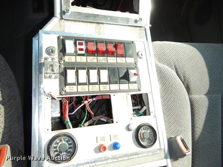 image for item DE1848 1996 Chevrolet Silverado 3500 ambulance