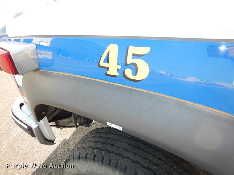 image for item DE1848 1996 Chevrolet Silverado 3500 ambulance