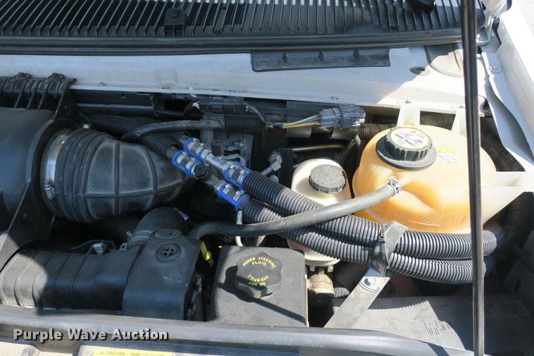 image for item DE3764 2009 Ford E450 shuttle bus