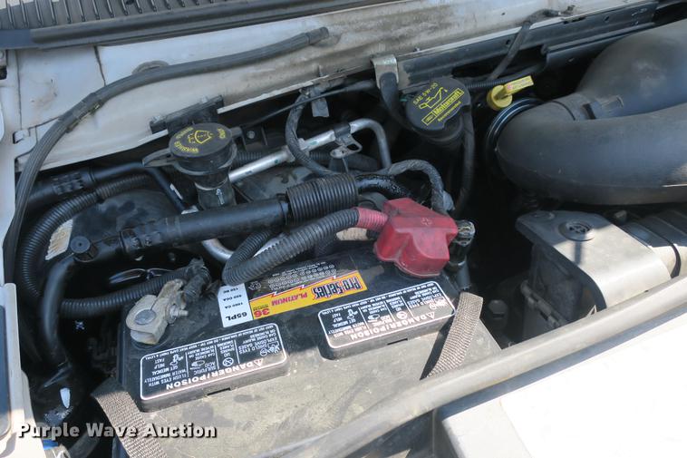 image for item DE3764 2009 Ford E450 shuttle bus