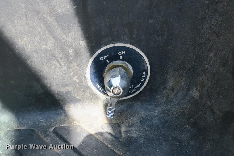 image for item DE3764 2009 Ford E450 shuttle bus