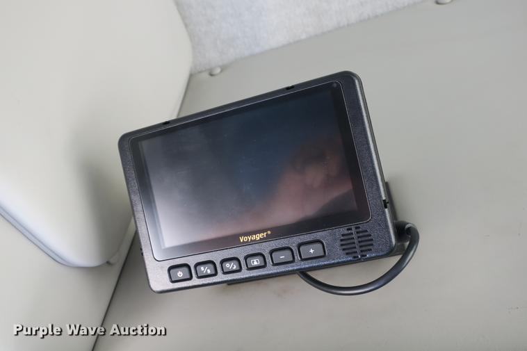 image for item DE3764 2009 Ford E450 shuttle bus