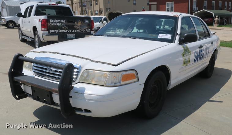 image for item DE3772 2001 Ford Crown Victoria Police Interceptor