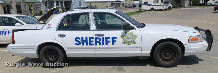 image for item DE3772 2001 Ford Crown Victoria Police Interceptor