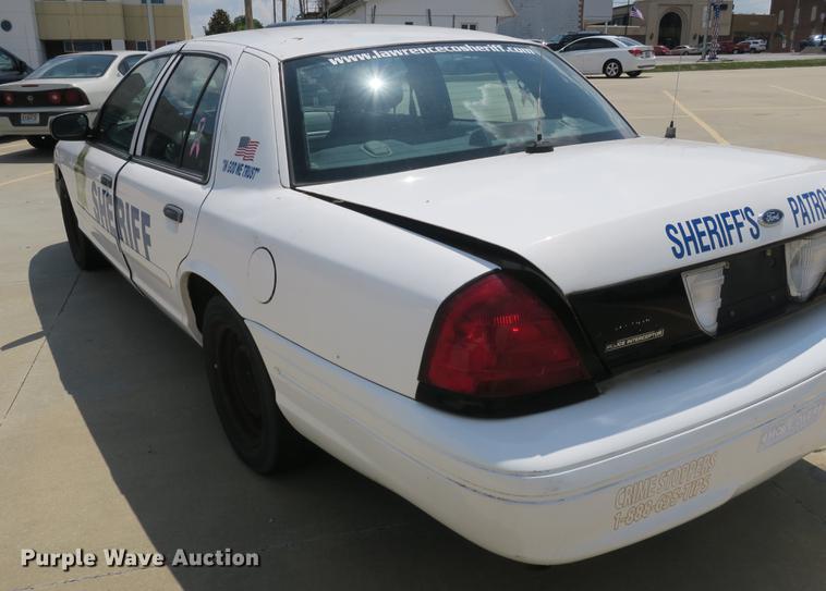 image for item DE3772 2001 Ford Crown Victoria Police Interceptor