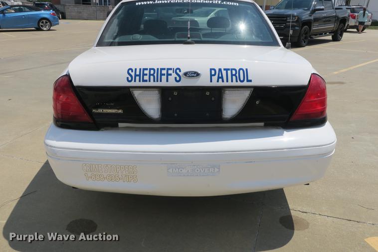 image for item DE3772 2001 Ford Crown Victoria Police Interceptor