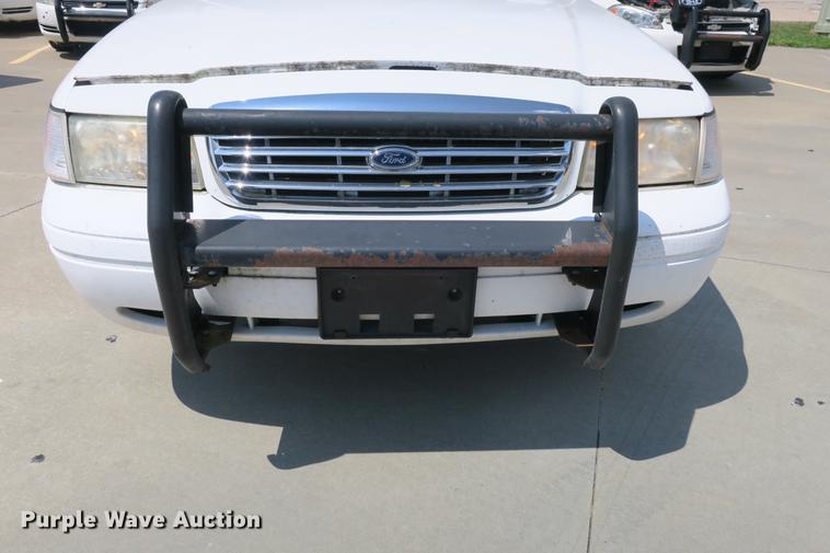 image for item DE3772 2001 Ford Crown Victoria Police Interceptor