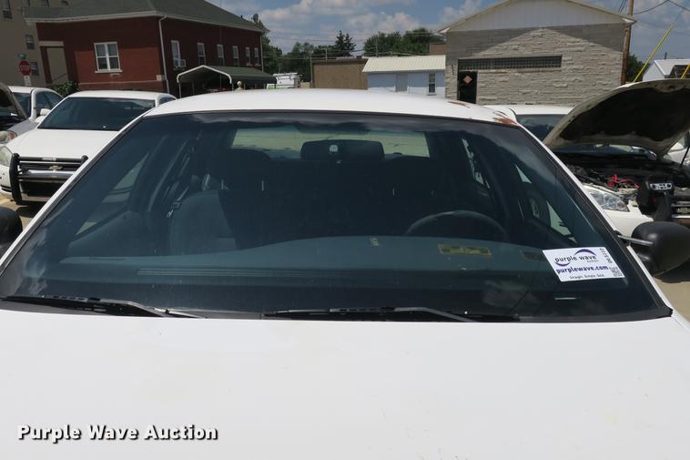 image for item DE3772 2001 Ford Crown Victoria Police Interceptor