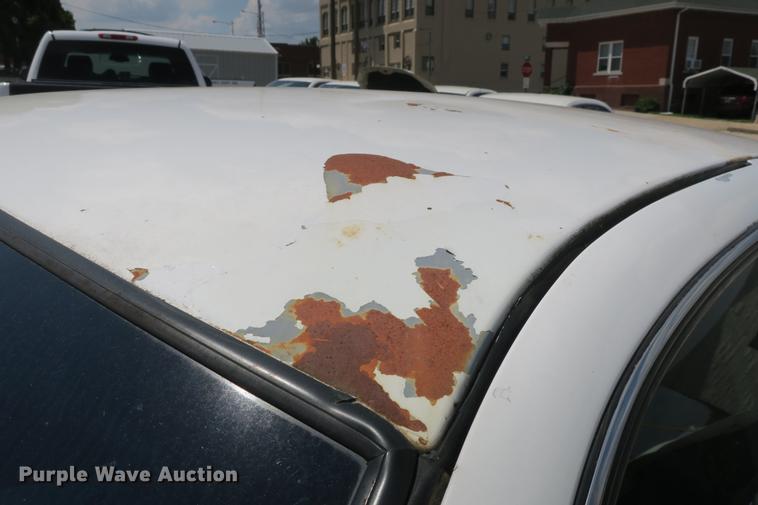 image for item DE3772 2001 Ford Crown Victoria Police Interceptor