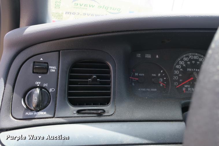 image for item DE3772 2001 Ford Crown Victoria Police Interceptor