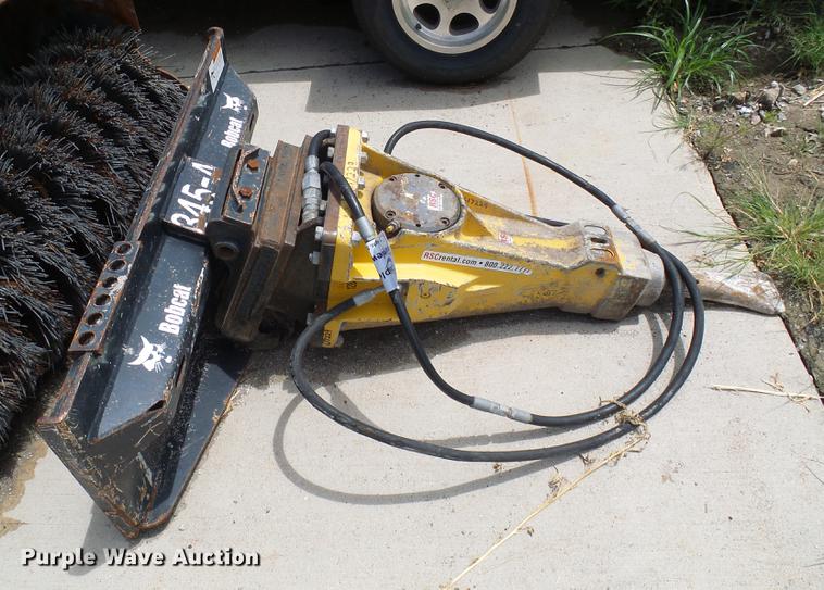 image for item DE5088 2006 Atlas Copco SBC410 breaker