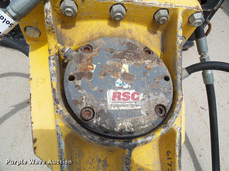 image for item DE5088 2006 Atlas Copco SBC410 breaker