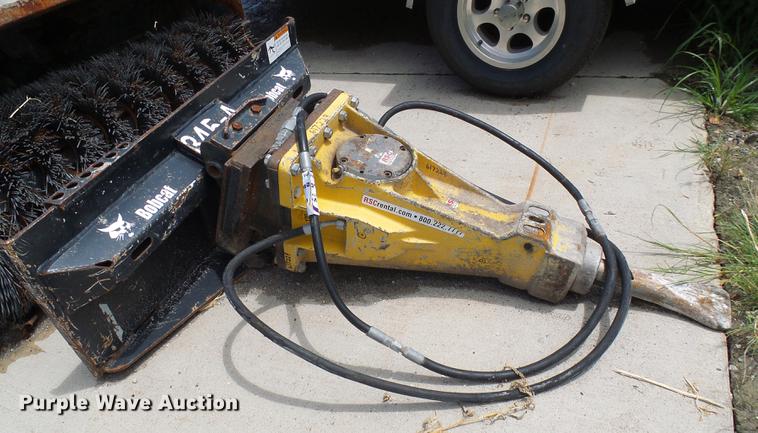 image for item DE5088 2006 Atlas Copco SBC410 breaker