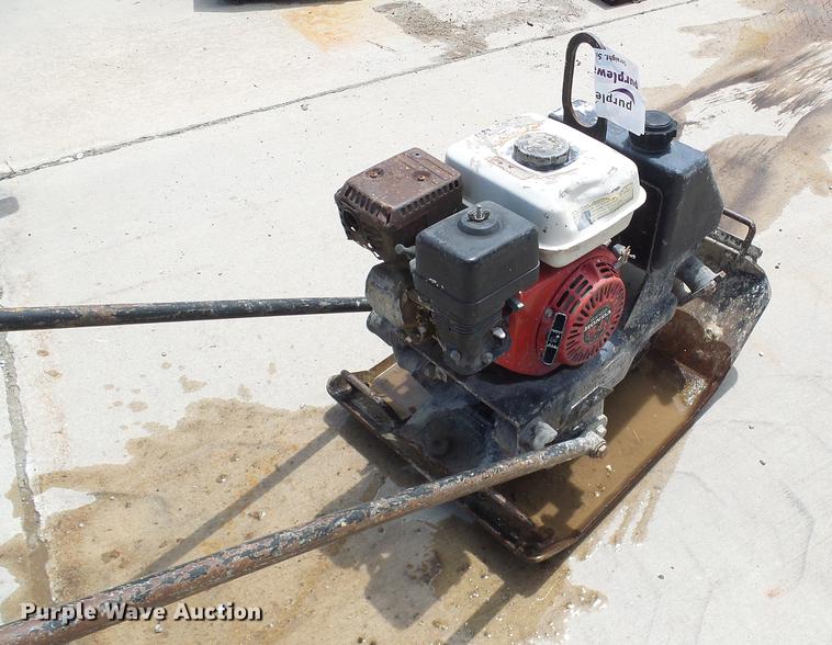 image for item DE5089 Stone S38A vibratory plate compactor