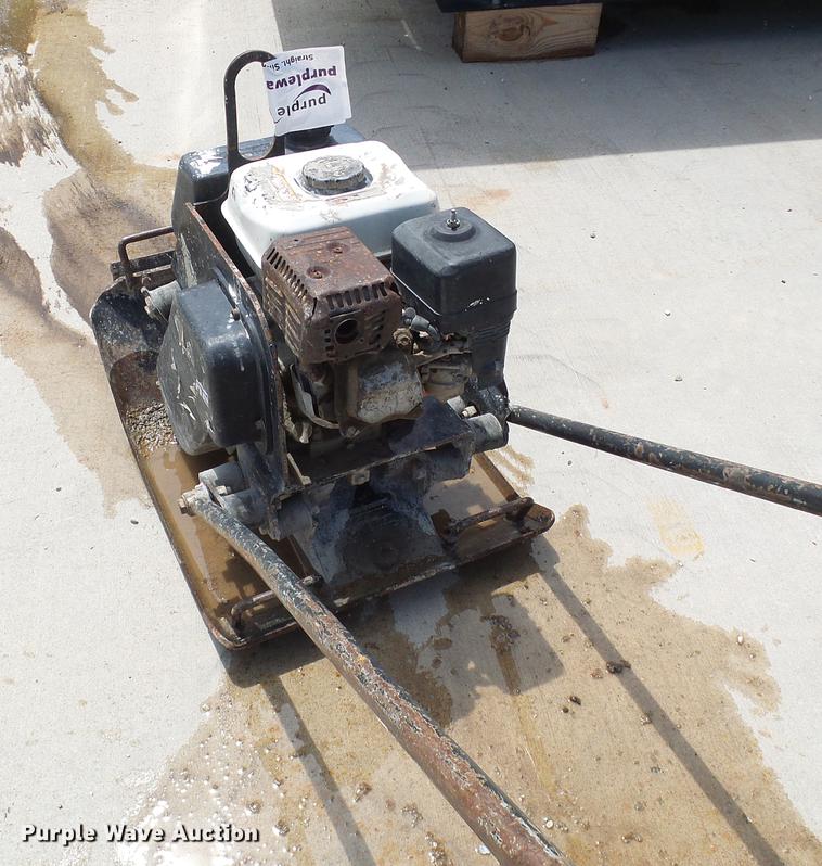 image for item DE5089 Stone S38A vibratory plate compactor