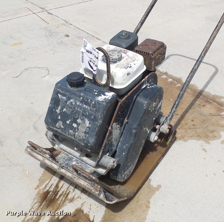 image for item DE5089 Stone S38A vibratory plate compactor