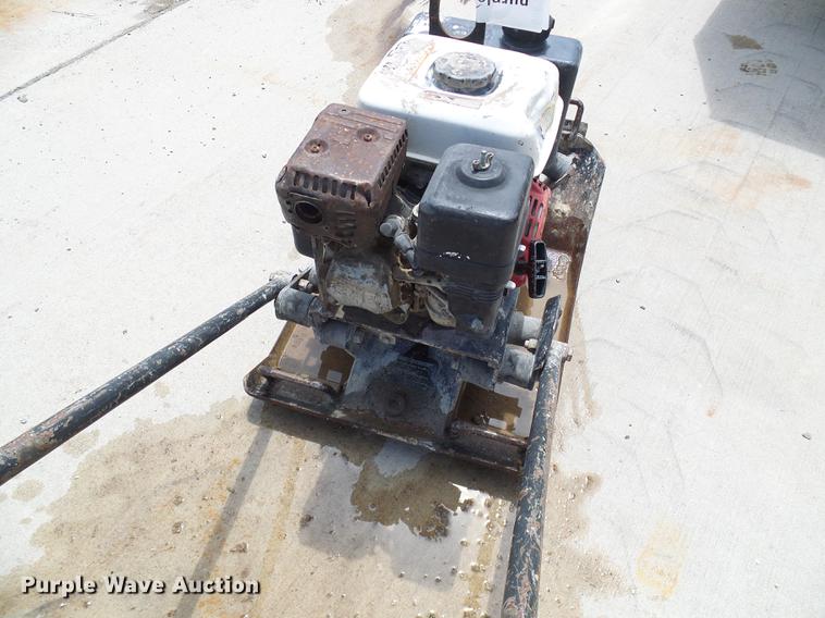image for item DE5089 Stone S38A vibratory plate compactor
