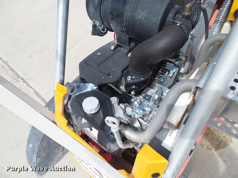 image for item DE5090 2015 Husqvarna FS520 concrete saw