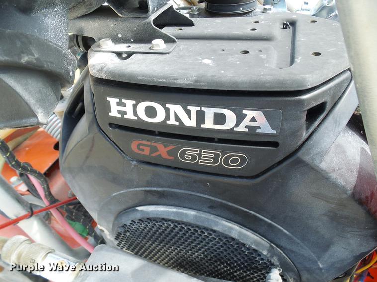 image for item DE5090 2015 Husqvarna FS520 concrete saw