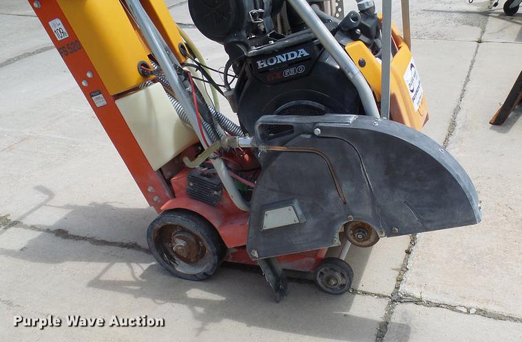 image for item DE5090 2015 Husqvarna FS520 concrete saw