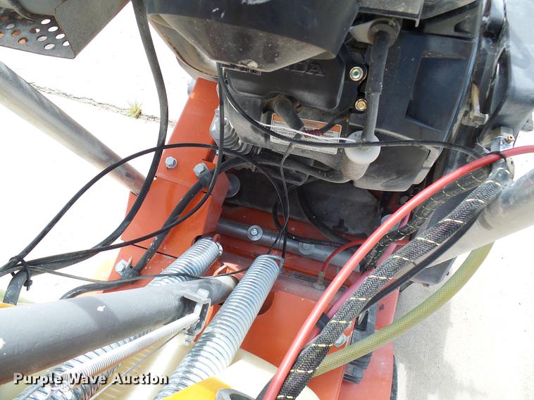 image for item DE5090 2015 Husqvarna FS520 concrete saw