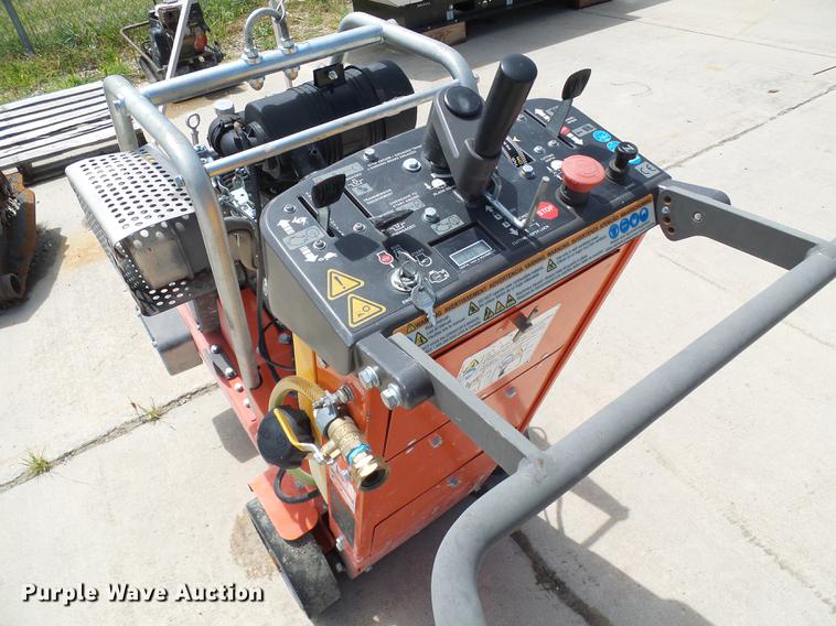 image for item DE5090 2015 Husqvarna FS520 concrete saw