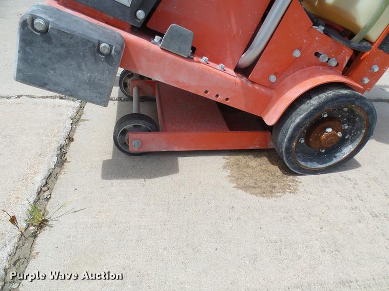 image for item DE5090 2015 Husqvarna FS520 concrete saw