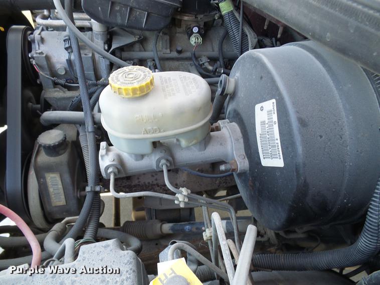 image for item DE5092 2001 Dodge Ram 1500 Club Cab pickup truck