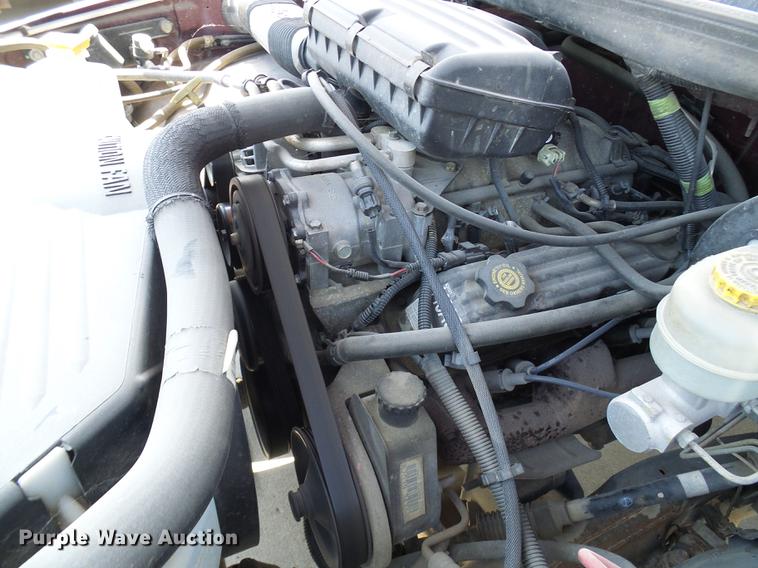 image for item DE5092 2001 Dodge Ram 1500 Club Cab pickup truck