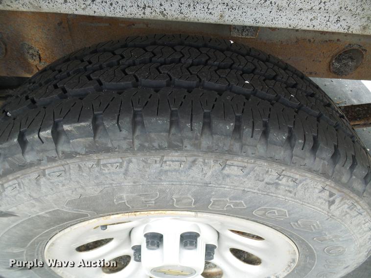 image for item DE5101 2005 Chevrolet Silverado 1500 pickup truck