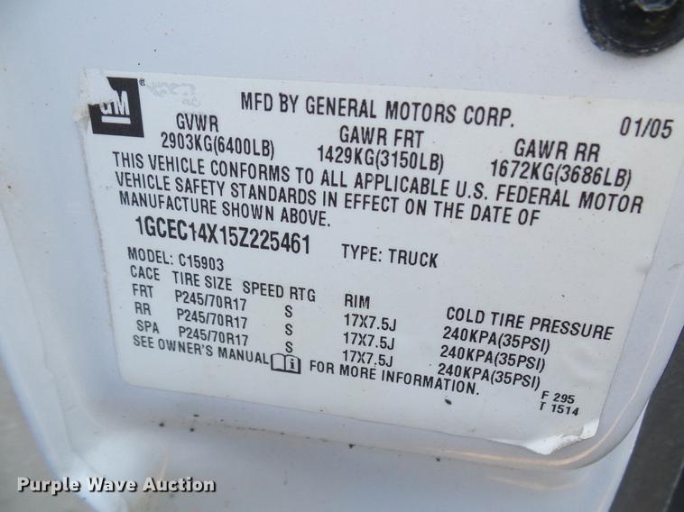 image for item DE5101 2005 Chevrolet Silverado 1500 pickup truck