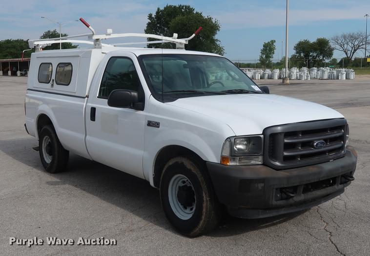 image for item DF2250 2003 Ford F250 Super Duty pickup truck