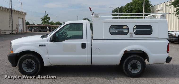 image for item DF2250 2003 Ford F250 Super Duty pickup truck