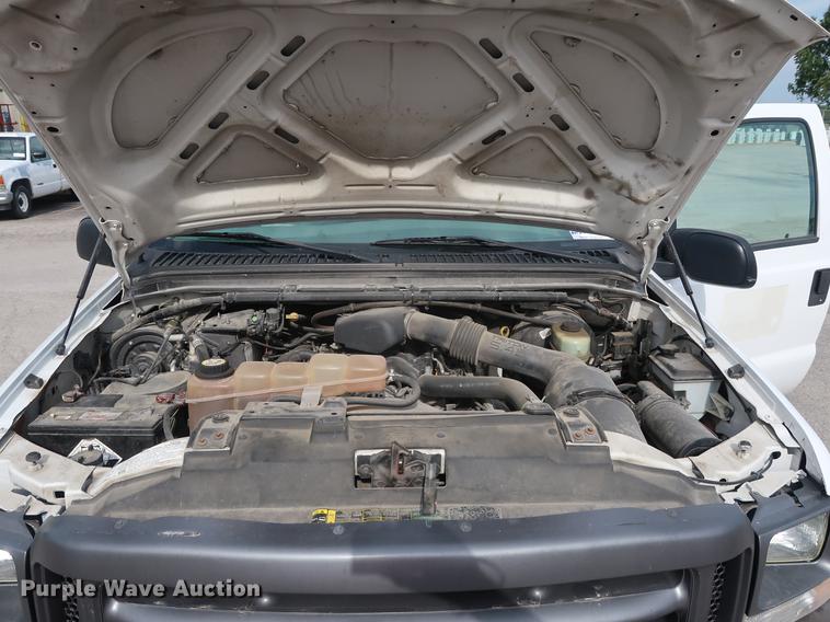 image for item DF2250 2003 Ford F250 Super Duty pickup truck