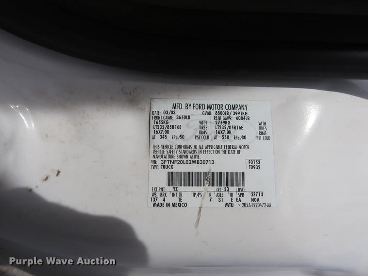 image for item DF2250 2003 Ford F250 Super Duty pickup truck