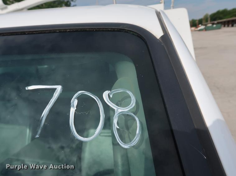 image for item DF2250 2003 Ford F250 Super Duty pickup truck